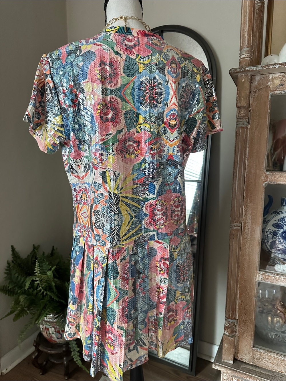 QUEEN OF SPARKLES // Floral Sequin Tee Dress - Picture 5 of 6